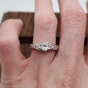 Size 7 925 Sterling Silver Beautiful Cloudy Sapphires Ring